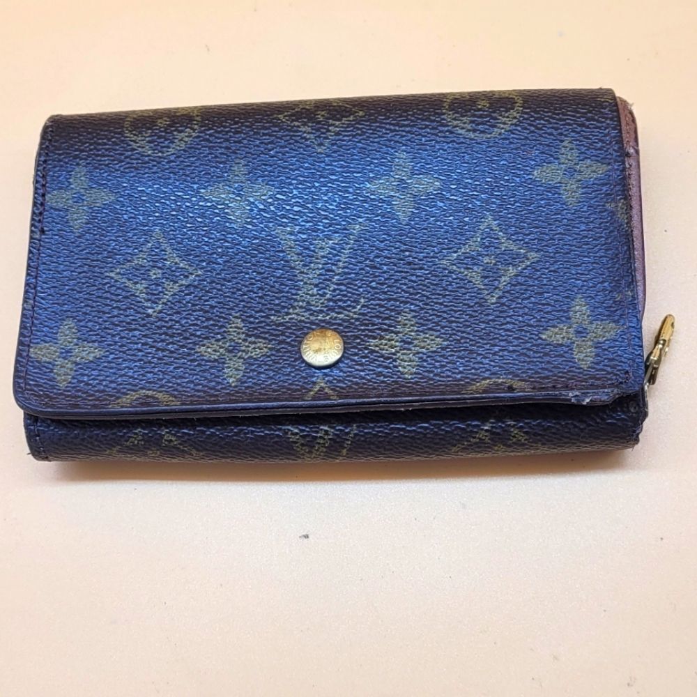 Authentic Louis Vuitton Monogram Wallet